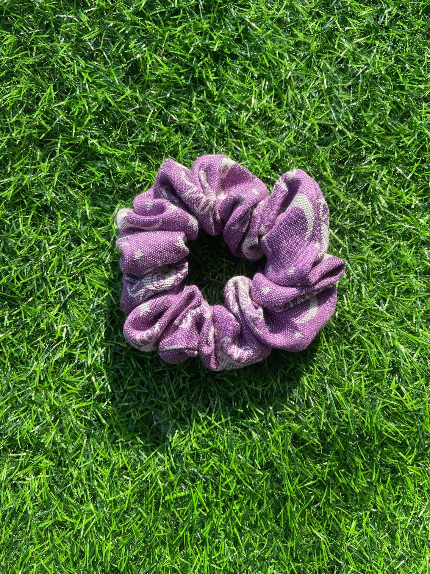 Aura Leaf Wisteria scrunchie (new size)