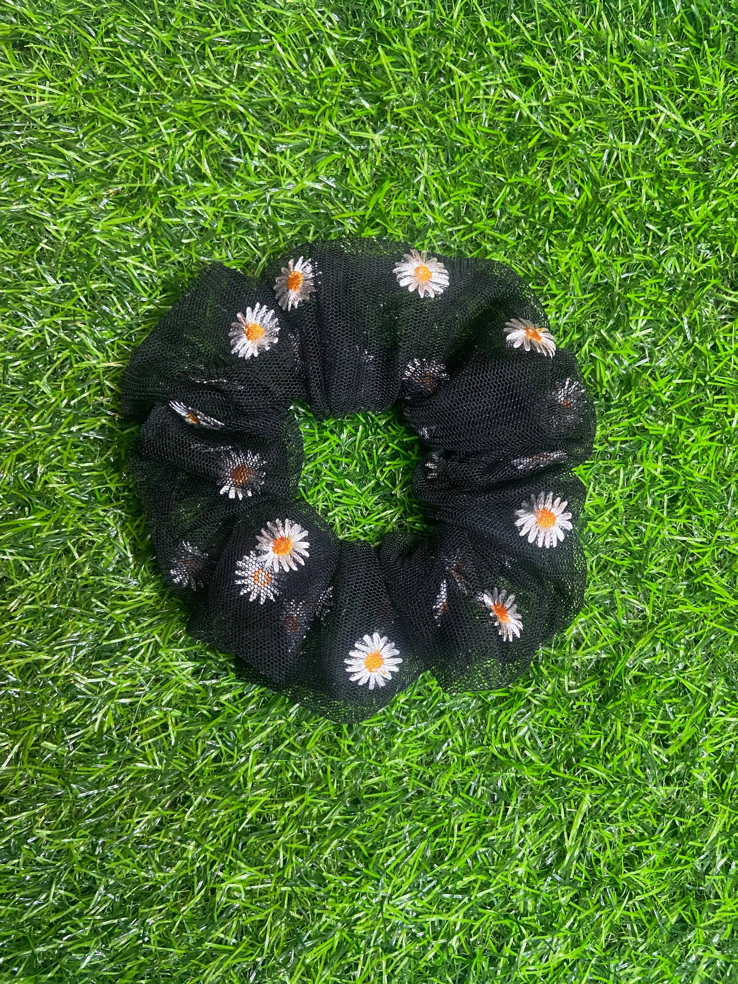 Daisy flower tulle scrunchie