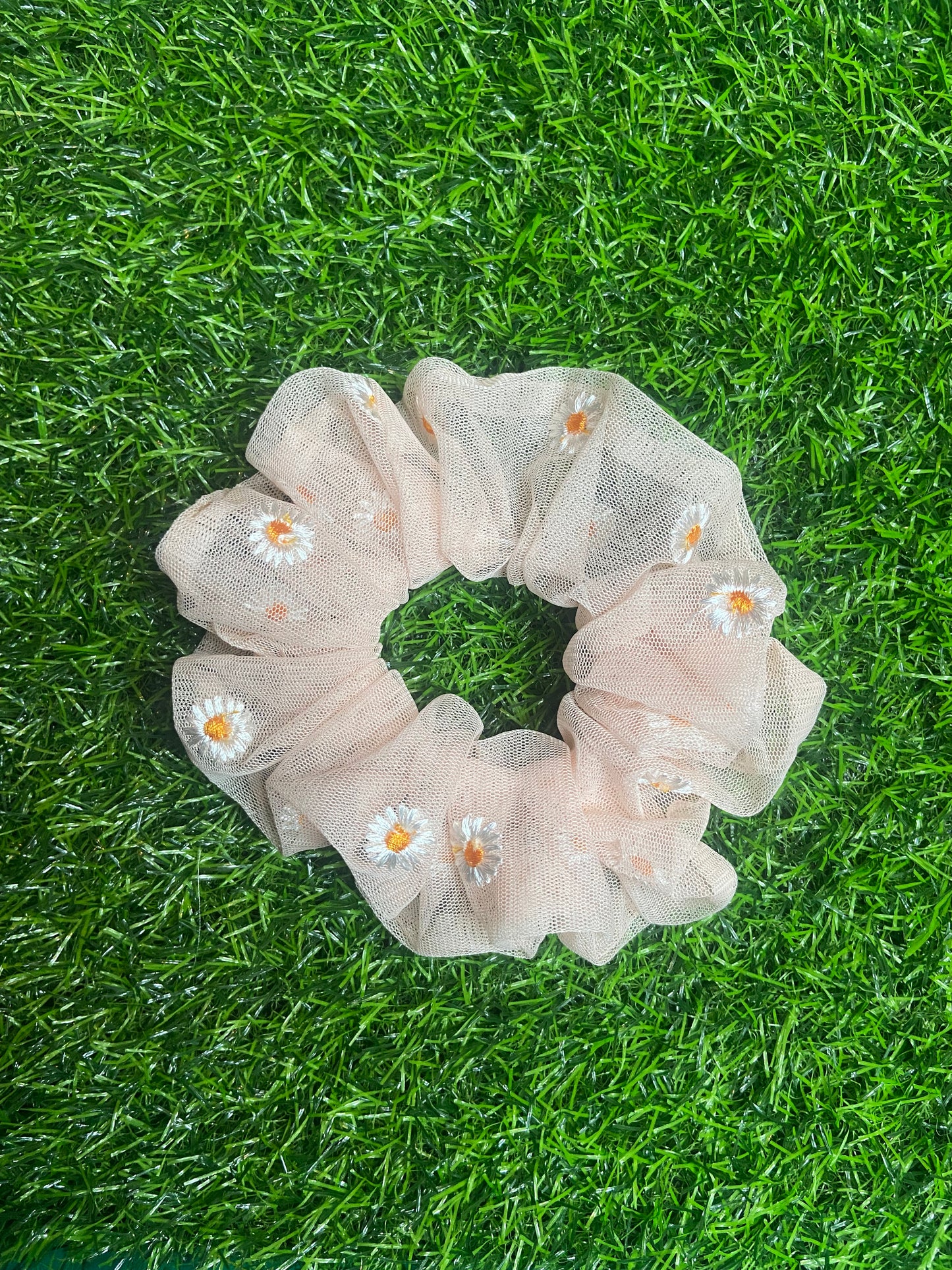 Daisy flower tulle scrunchie